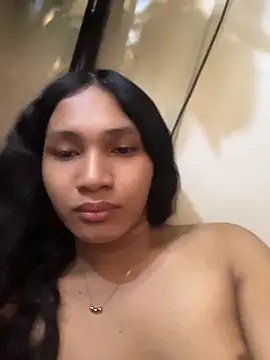 slutty aki online show from June 23, 5:05 am