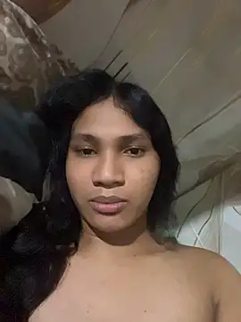 slutty aki online show from July 11, 4:32 pm
