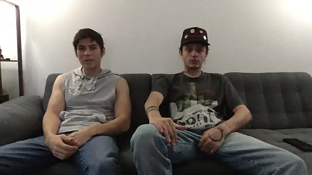 Chrixtopherobin online show from April 28, 8:47 pm