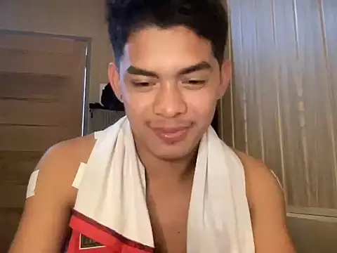 yourhotasian jhonpol16 online show from July 7, 10:47 pm