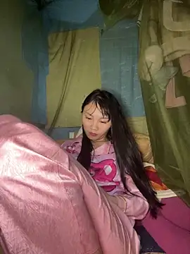 Kim Kelly online show from April 18, 7:07 pm