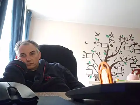 Piotr481 online show from May 7, 4:12 pm