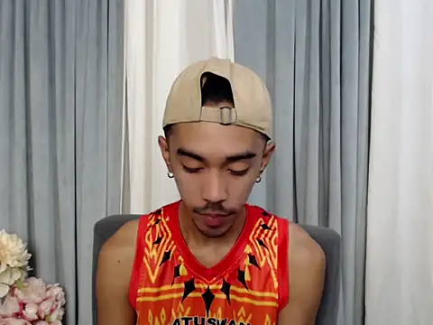 crocodale online show from April 18, 4:05 am