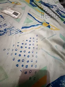 Snapshot of sexy_bhabhii chatting on April 12, 2:33 pm sexy bhabhii online show from April 12, 2:33 pm