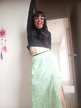 dulce loba online show from April 13, 1:49 pm