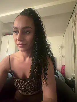 CurlyRouge online show from May 19, 9:43 pm