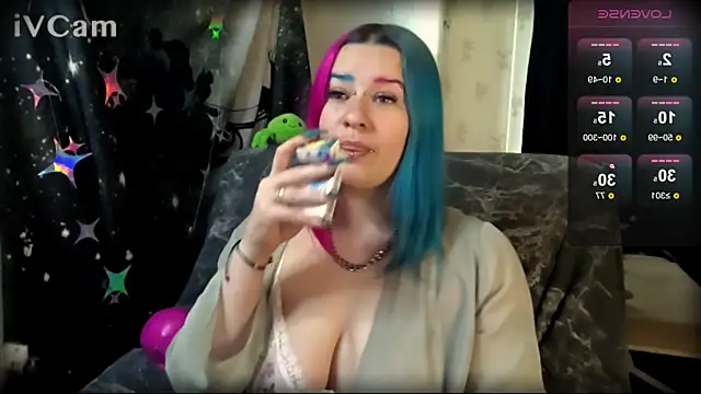 Neon Baddie online show from May 9, 7:46 am