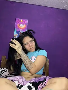 Snapshot of babytattooed chatting on April 15, 2:13 pm babytattooed online show from April 15, 2:13 pm