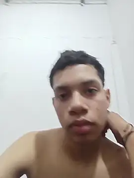 curious straight guy online show from May 14, 2:29 am