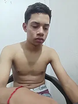 curious straight guy online show from May 16, 2:52 am