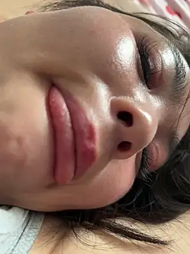 Snapshot of Shui_Duoduo chatting on April 15, 2:18 am Shui Duoduo online show from April 15, 2:18 am