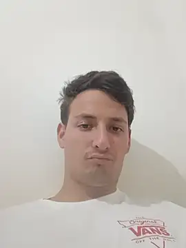 welltommy2001 online show from July 2, 8:37 pm