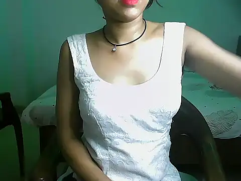 Snapshot of Dark_Fantasy02 chatting on July 17, 9:05 am Dark Fantasy02 online show from July 17, 9:05 am