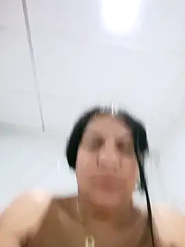 Snapshot of Valentinamorena chatting on April 13, 8:58 pm Valentinamorena online show from April 13, 8:58 pm