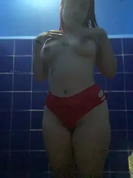 Snapshot of sara2512 chatting on April 15, 6:37 pm sara2512 online show from April 15, 6:37 pm