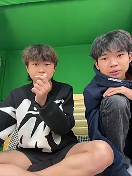 -OvO- online show from May 7, 11:04 am