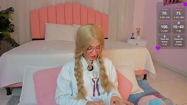 sweett fire online show from May 9, 5:40 pm