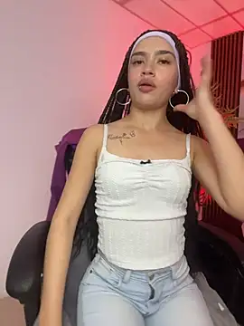 lia ec online show from June 24, 12:04 pm