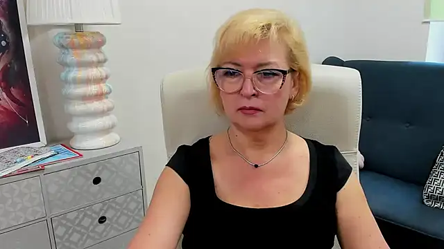 Snapshot of luna_xfantasy chatting on June 1, 6:48 am luna xfantasy online show from June 1, 6:48 am