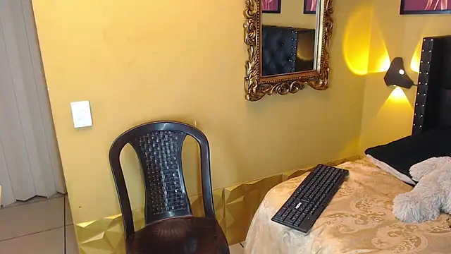 luckk  online show from April 29, 5:33 am