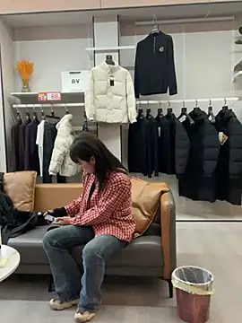 laolao2588 online show from April 15, 5:25 am