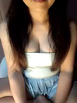 Snapshot of -Tinpun- chatting on April 14, 4:02 pm -Tinpun- online show from April 14, 4:02 pm