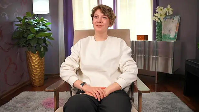 GertieAybar online show from April 18, 5:00 am