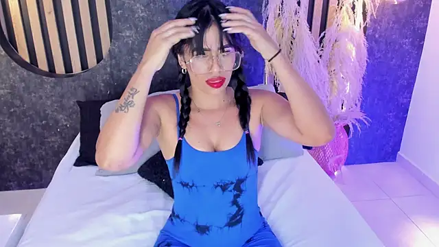 Snapshot of CatalinaRey chatting on May 26, 11:17 am CatalinaRey online show from May 26, 11:17 am