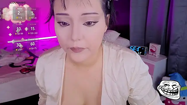 sophiepixel online show from July 1, 3:19 am