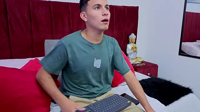  Liams online show from April 15, 5:03 am