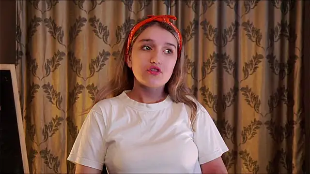 ThaliaNebel online show from April 18, 1:15 pm