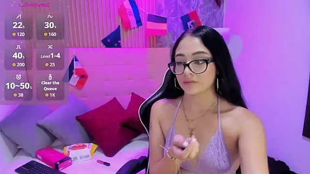 Snapshot of Amiee_Kovva chatting on July 10, 8:44 pm Amiee Kovva online show from July 10, 8:44 pm