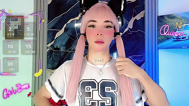 Snapshot of moon_sweet- chatting on June 4, 2:39 am moon sweet- online show from June 4, 2:39 am