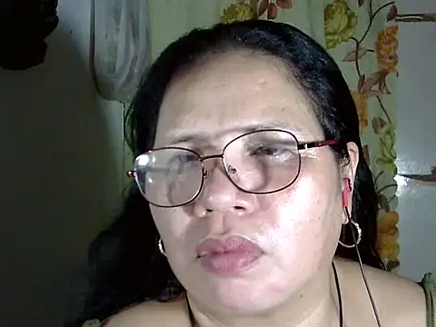 HottyCurlyPeanut online show from May 10, 5:12 am