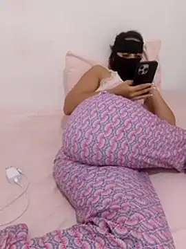 Snapshot of Melissa_love26 chatting on July 19, 2:21 pm Melissa love26 online show from July 19, 2:21 pm