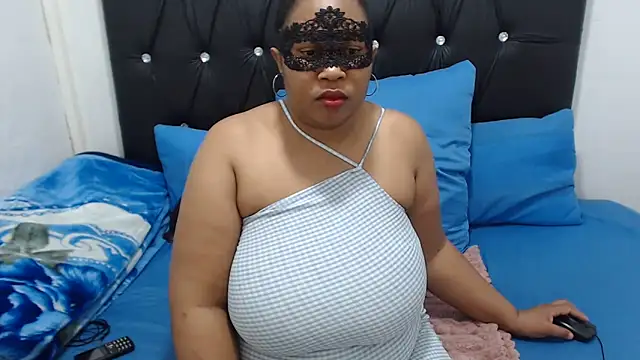 CreamyhotBoobs online show from May 31, 1:40 pm