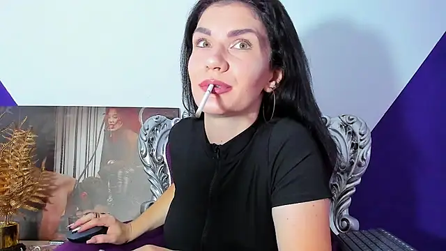 Snapshot of MistressKasandra chatting on June 20, 4:26 am MistressKasandra online show from June 20, 4:26 am