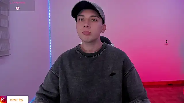 OLIVER K online show from May 15, 1:12 am