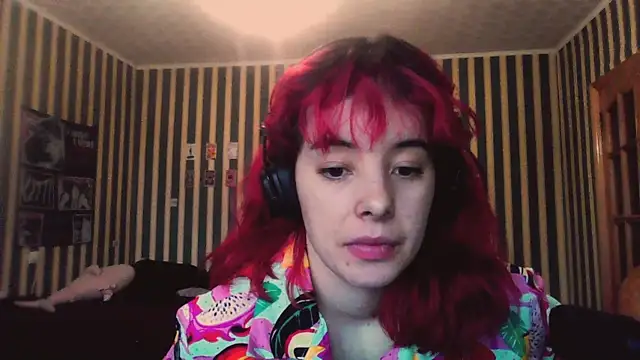 amberrrdolll  online show from May 9, 3:06 pm