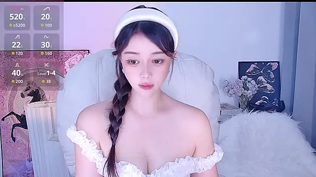Moon-66 online show from June 14, 3:03 pm
