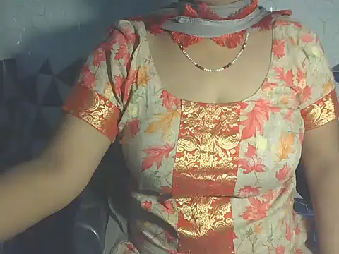 Hotty Bhabhi1 online show from May 6, 6:52 am