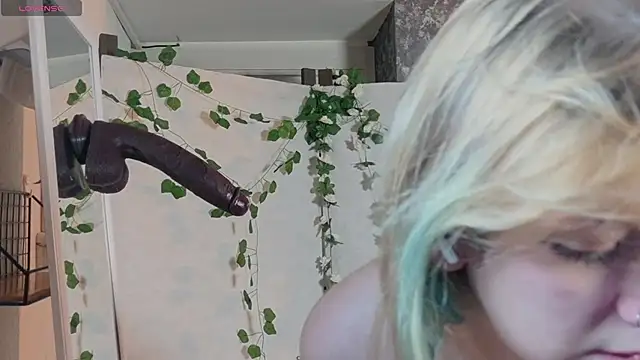 Lina Wi online show from June 26, 8:24 pm