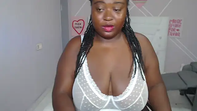 curvyblackwoman online show from July 21, 7:00 am
