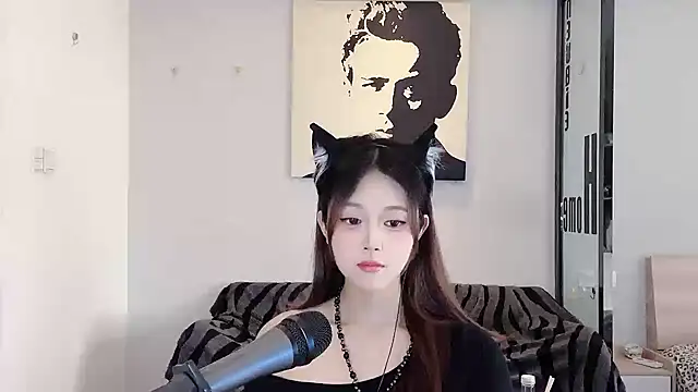 KiKi-011 online show from June 14, 6:37 am