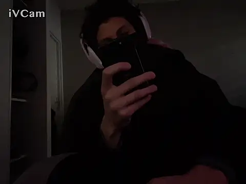 b1nnxxxx online show from April 19, 5:01 pm