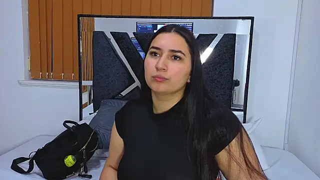 sofiagregorie online show from May 28, 2:03 pm