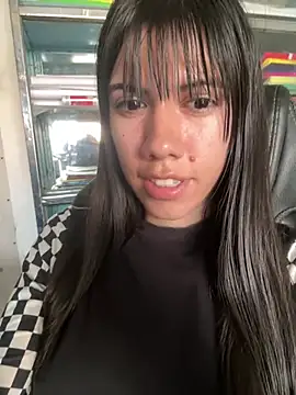 Snapshot of drea-an chatting on May 8, 9:42 pm drea-an online show from May 8, 9:42 pm