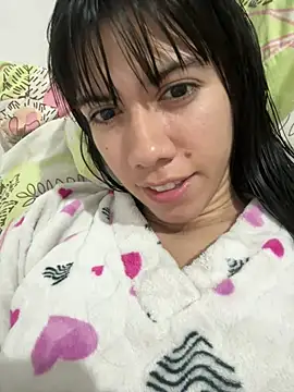Snapshot of drea-an chatting on May 10, 2:50 am drea-an online show from May 10, 2:50 am