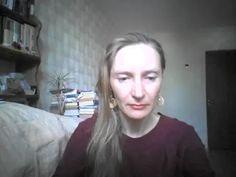 LunaBelle8 online show from May 14, 2:35 pm