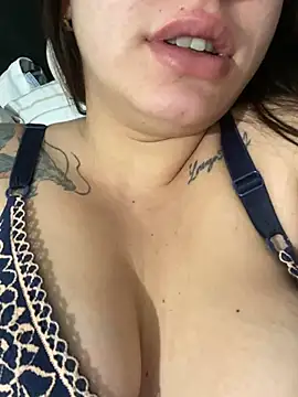 Snapshot of Livia-cortez chatting on July 17, 2:13 pm Livia-cortez online show from July 17, 2:13 pm